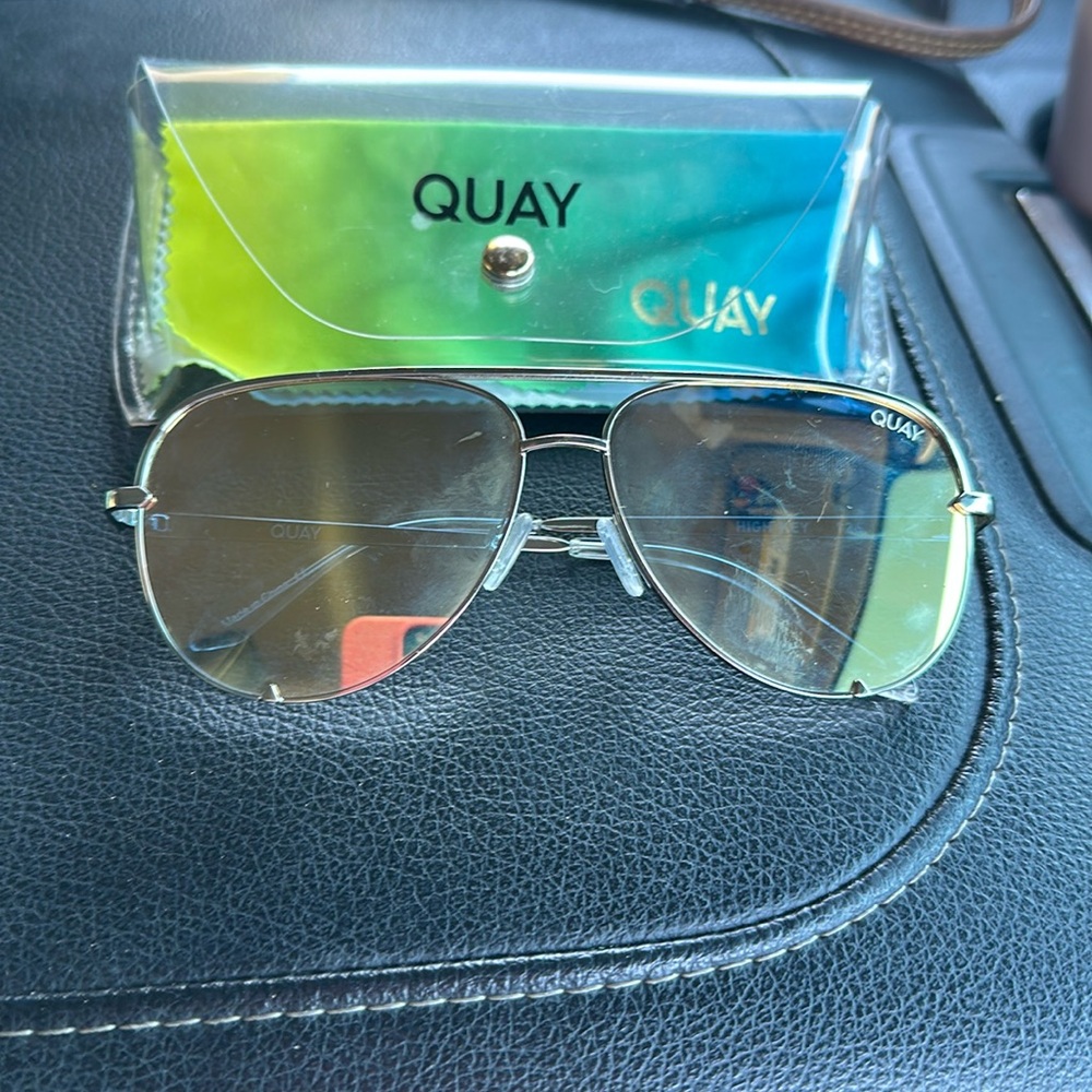 High Key Quay sunnies